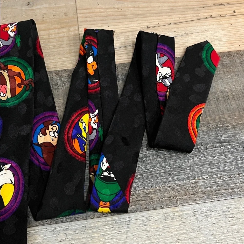 Vintage 1993 Looney Tunes Mania Character Graphic Print Black Men’s Neck Tie